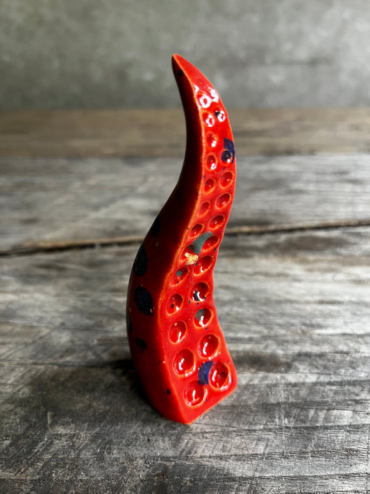 Ceramic tentacle ring holder