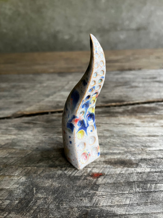 Ceramic tentacle ring holder