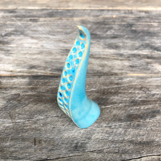 Ceramic tentacle ring holder